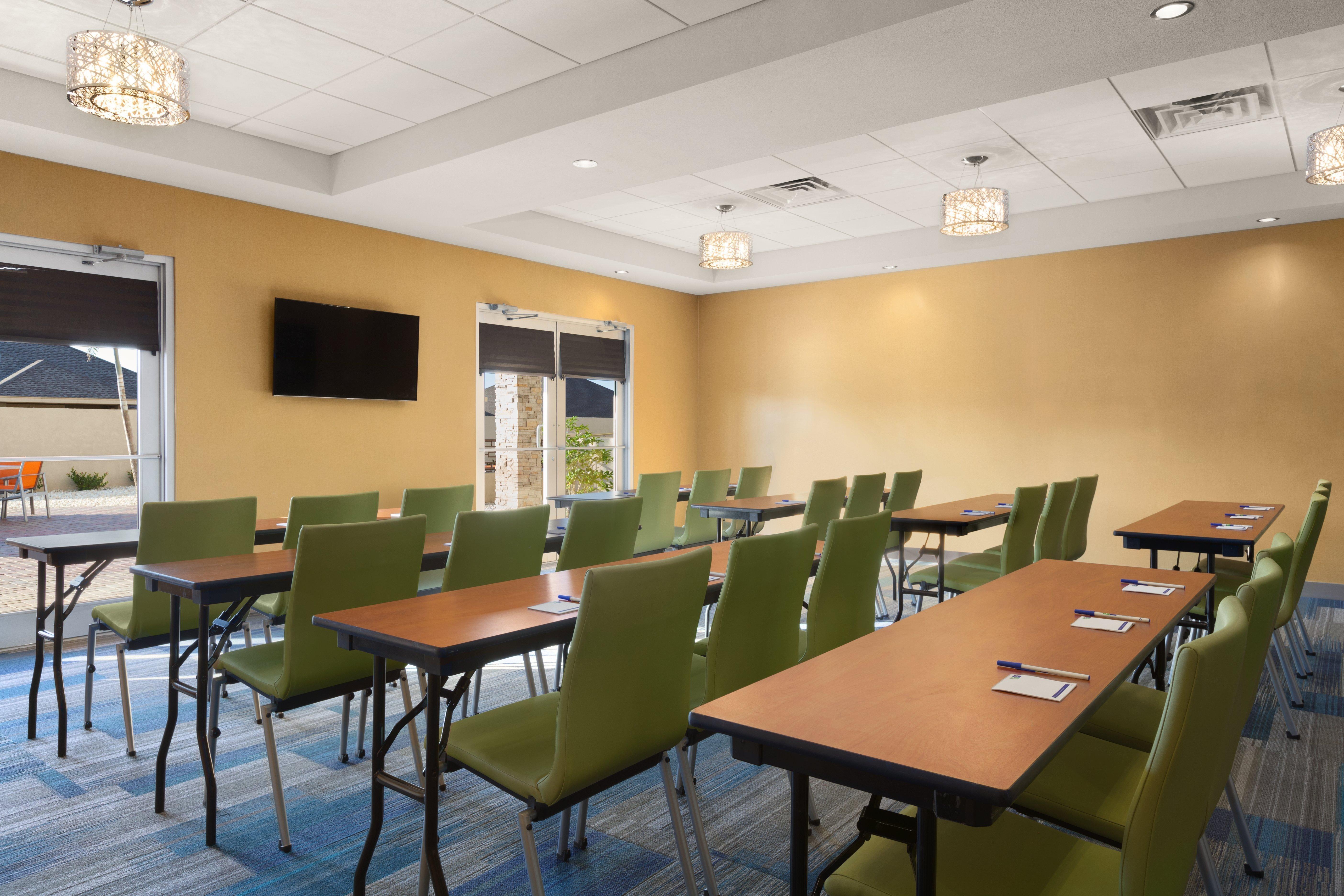 Holiday Inn Express & Suites Edinburg- Mcallen Area By Ihg Buitenkant foto